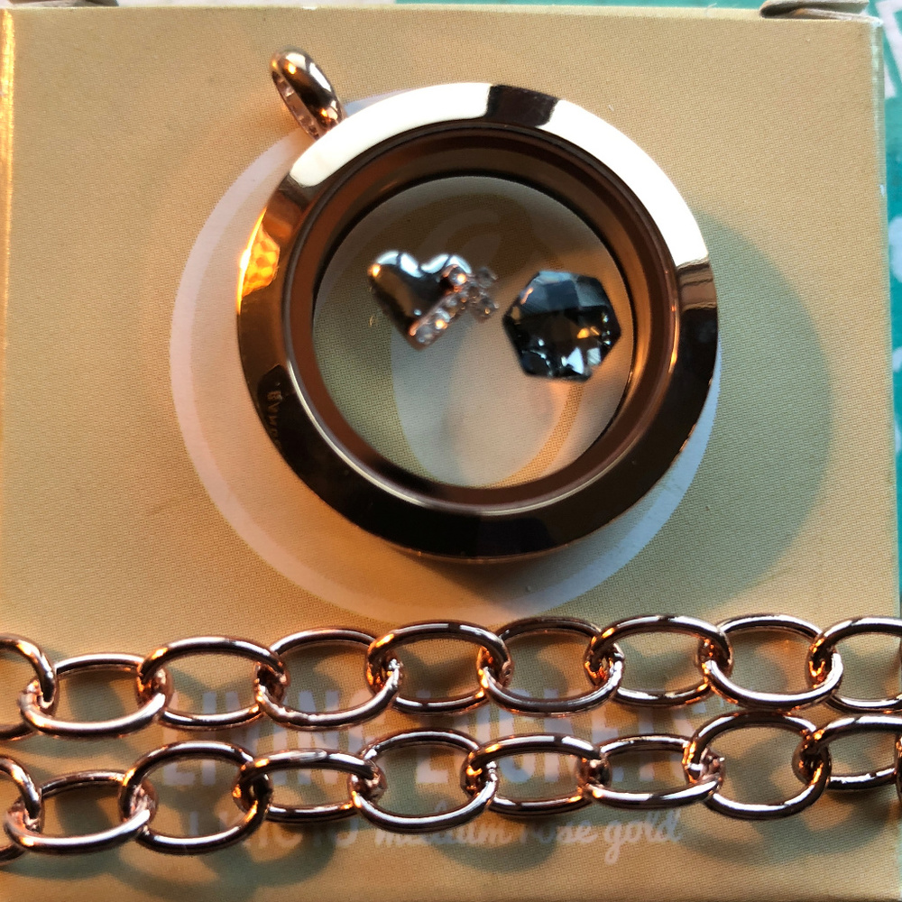 4pc Set! O2 Rose Gold Med Locket, Chain & Charms!